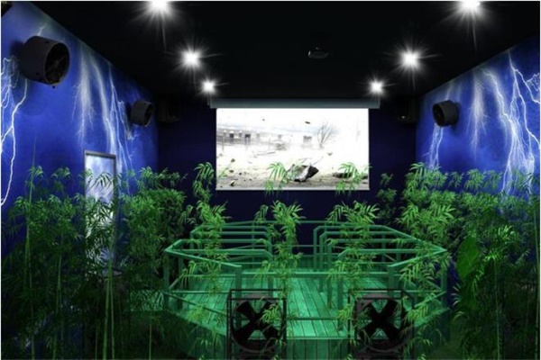 人們在體驗館臺風 人們在體驗館臺風