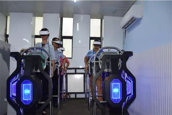 地震臺風科普體驗館適合孩子老人嗎?